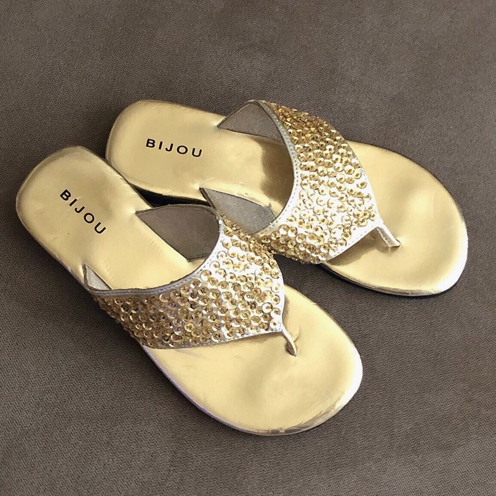 Bijou ✨Thong Sandals